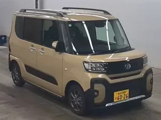 DAIHATSU TANTO FUN CROSS