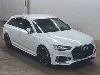 AUDI A4 AVANTE 1