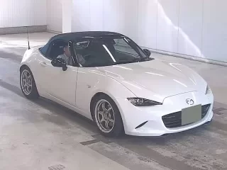 MAZDA ROADSTER 1