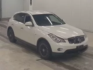 NISSAN SKYLINE CROSSOVER