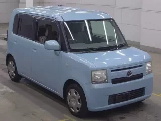 TOYOTA PIXIS SPACE