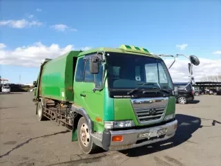 NISSAN UD