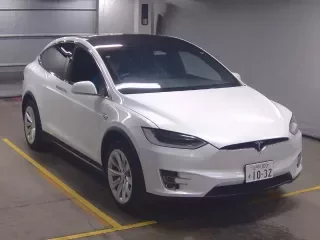 TESLA MODEL X 1