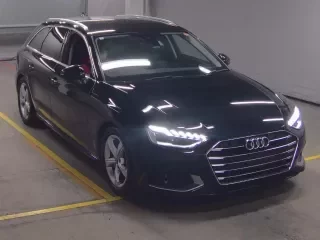 AUDI A4 AVANTE 1
