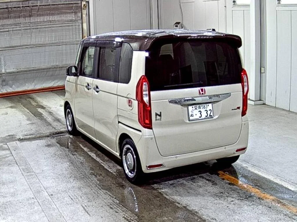 Honda N-Box 2021