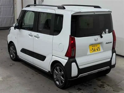 DAIHATSU TANTO FUN CROSS