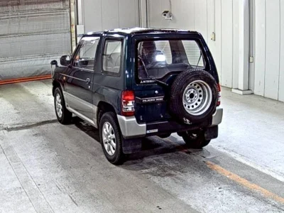 MITSUBISHI PAJERO MINI