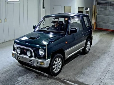 MITSUBISHI PAJERO MINI