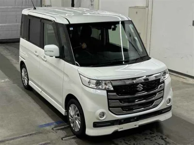 Suzuki Spacia Custom