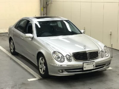 MERCEDES BENZ E CLASS