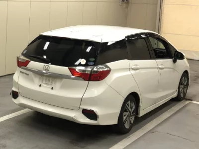 HONDA FIT SHUTTLE