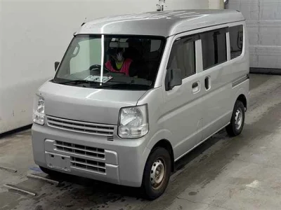 NISSAN CLIPPER VAN