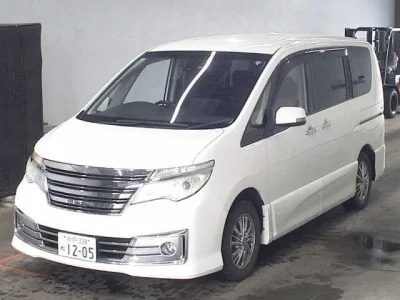 NISSAN SERENA