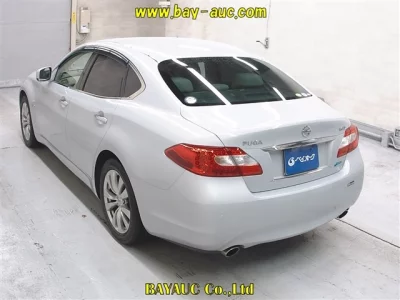 NISSAN FUGA 1
