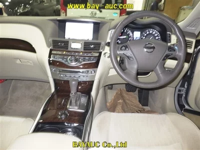 NISSAN FUGA 4