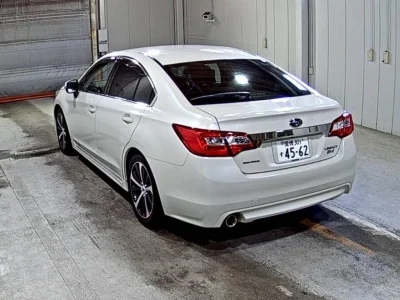 Subaru Legacy B4