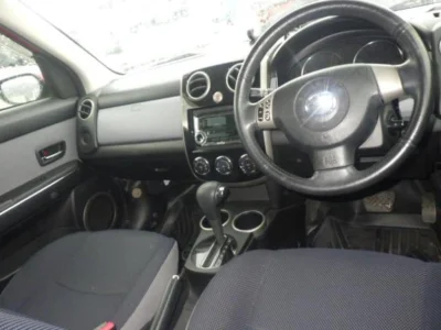 MAZDA VERISA