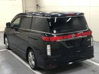 Цена авто Nissan Elgrand с аукционов Японии, номер кузова TE52, пробег 126 000, оценка 2