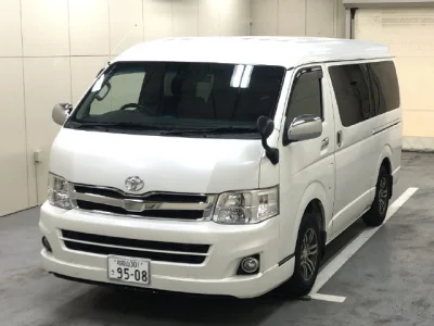 TOYOTA HIACE
