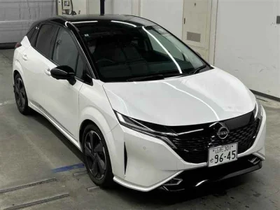 NISSAN AURA