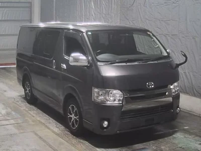 TOYOTA HIACE VAN