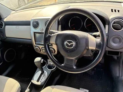 MAZDA VERISA