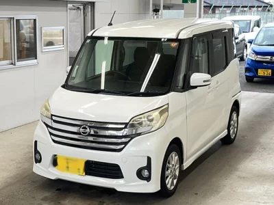 NISSAN DAYZ ROOX