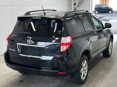 TOYOTA VANGUARD