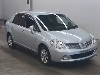 NISSAN TIIDA LATIO