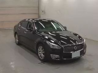 NISSAN FUGA 1