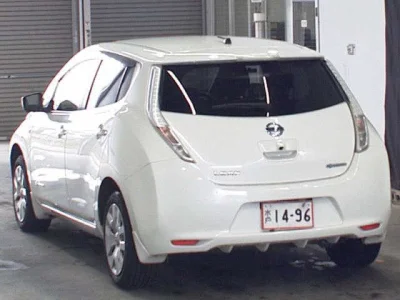 NISSAN LEAF