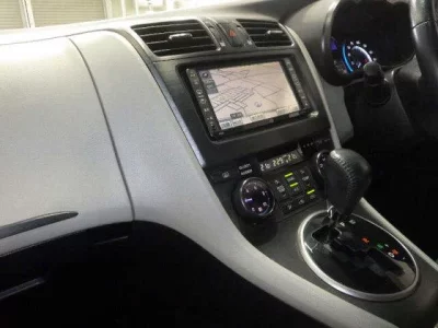 Toyota Mark X Zio