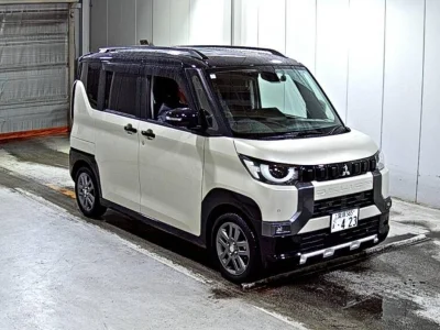 Mitsubishi Delica Mini