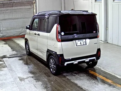 Mitsubishi Delica Mini