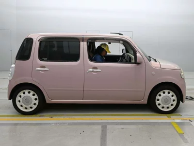 Daihatsu Mira Cocoa
