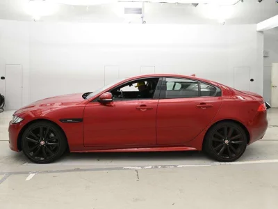 JAGUAR XE