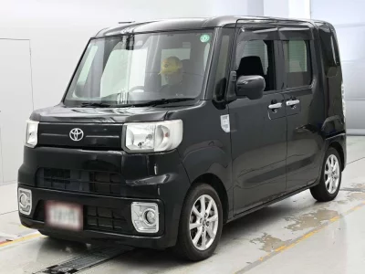 TOYOTA PIXIS MEGA