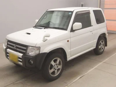 MITSUBISHI PAJERO MINI