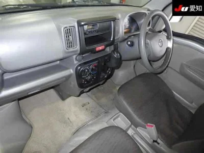 NISSAN CLIPPER VAN