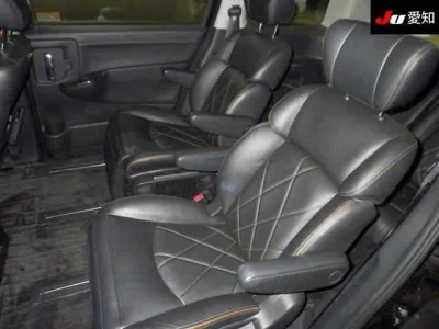 Статистика аукционов Nissan Elgrand