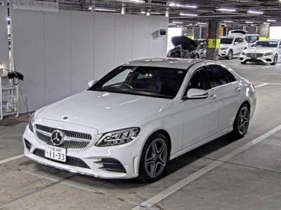 MERCEDES BENZ C CLASS 4
