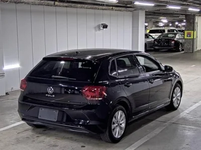 VOLKSWAGEN POLO 2