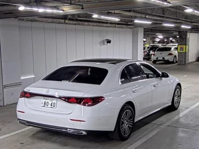 MERCEDES BENZ E CLASS