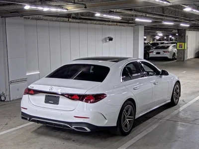 MERCEDES BENZ E CLASS