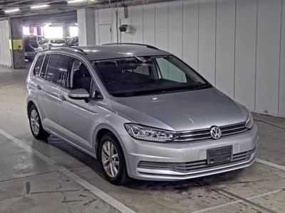 VOLKSWAGEN GOLF 1
