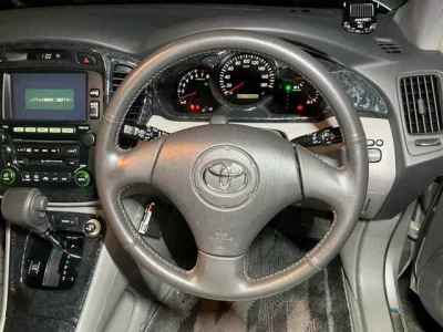 TOYOTA KLUGER