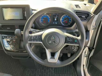 MITSUBISHI EK X SPACE