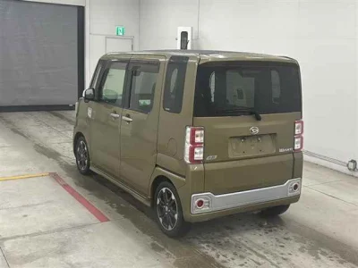 DAIHATSU WAKE
