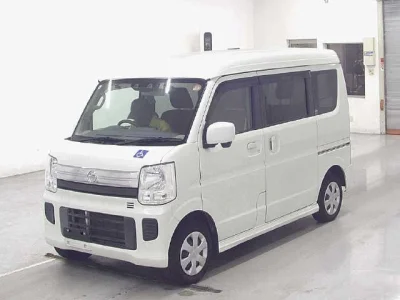 NISSAN CLIPPER RIO 4