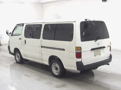 TOYOTA HIACE